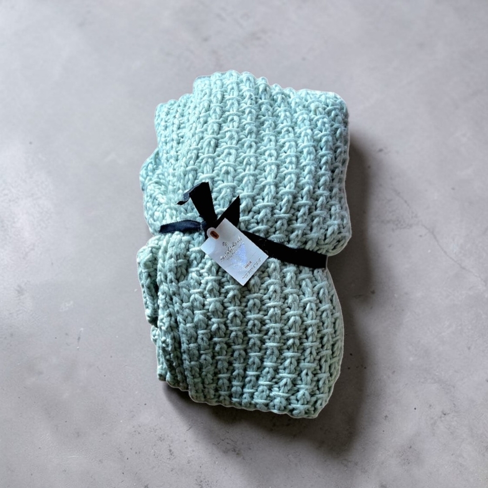 Hearth & Hand with Magnolia Chunky Cozy Knit Blanket Throw in Light Blue 50 X 60